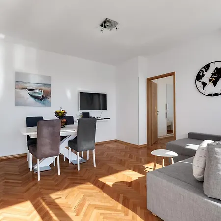 Apartment To-do Bridge Center Sea View *