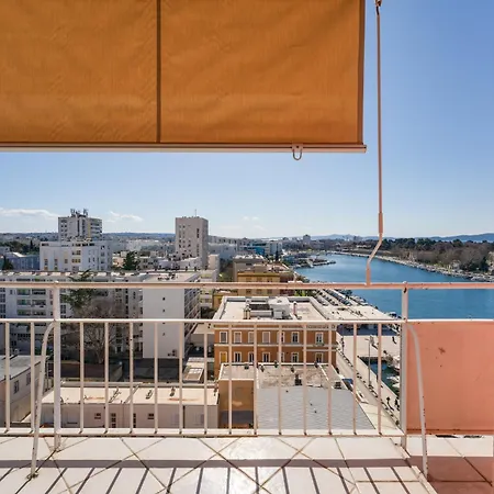 To-do Bridge Center Sea View Apartment