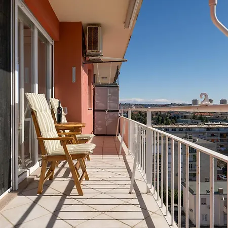 To-do Bridge Center Sea View Apartment