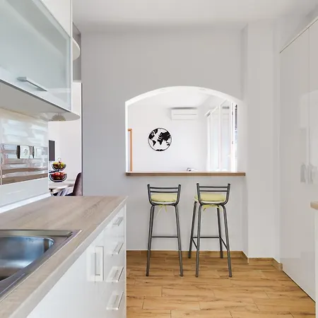 To-do Bridge Center Sea View *