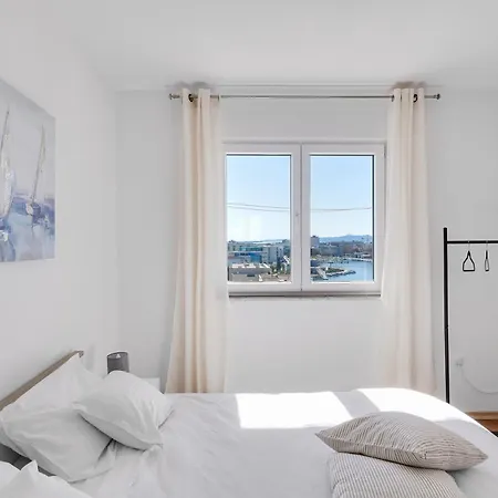 To-do Bridge Center Sea View Apartment *