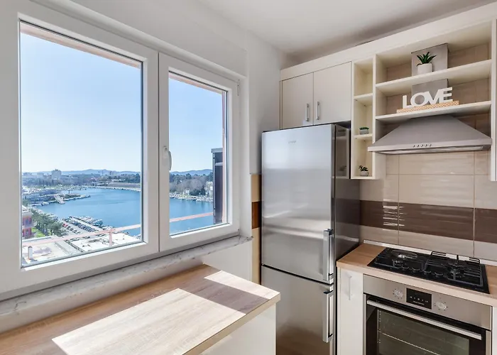 To-do Bridge Center Sea View דירה *