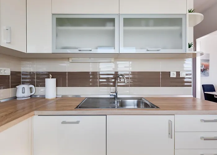 To-do Bridge Center Sea View