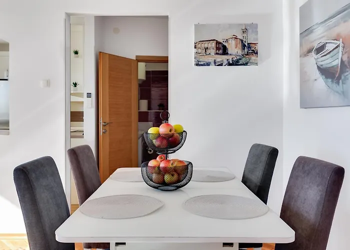 To-do Bridge Center Sea View *